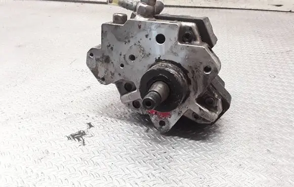 Audi A6 S6 C6 4F Fuel injection high pressure pump 0445010125 059130755J