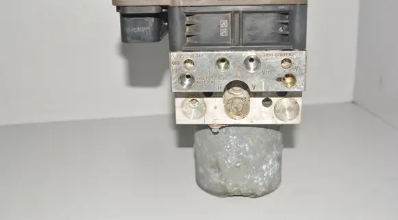 BMW X5 E70 ABS Pump 6798286 6798284