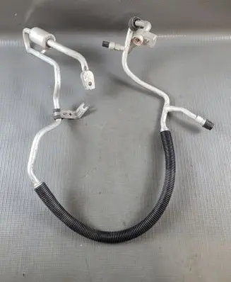 Air conditioning (A/C) pipe/hose