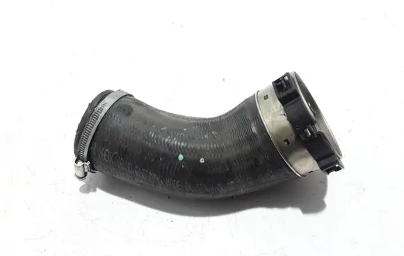 Volvo XC60 Intercooler hose/pipe 31338545
