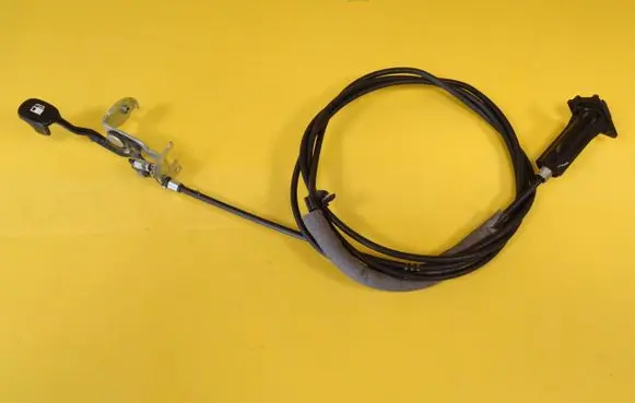 Hyundai i20 (PB PBT) Fuel cap flap release cable 