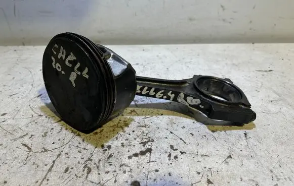 Dodge Challenger Piston with connecting rod 
