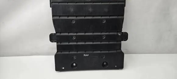 Audi A3 S3 8V Center/middle under tray cover 5Q0825230H 5Q0825229C M07081