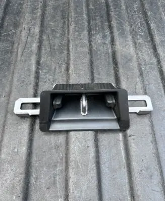 Volvo S90, V90 Loading door lock loop/hook striker 39832521 170611