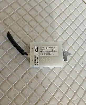 Subaru XV I Door central lock control unit/module 10R020727 0715916 88035FG010