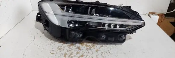Volvo S90, V90 Headlight/headlamp 32228683 3144083