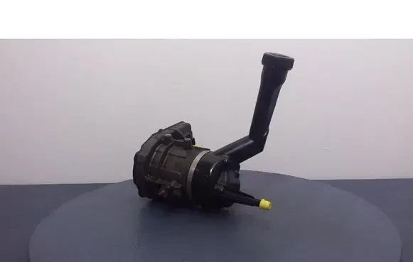 Peugeot 308 Power steering pump 9686207180