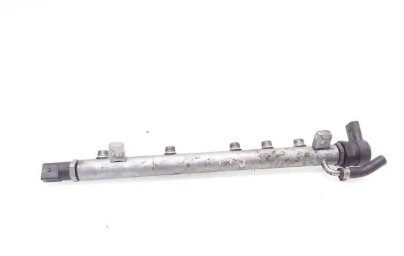 Mercedes-Benz B W245 Fuel main line pipe A6110780449 A0041536728 A6400701995