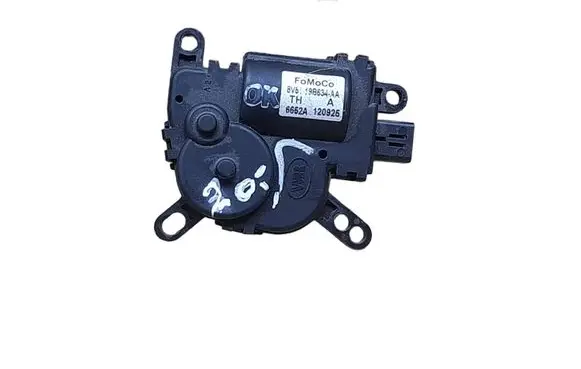 Ford Fiesta Air flap motor/actuator 8V5119B634AA 6652A 120925