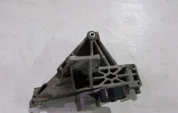 Peugeot 207 Generator/alternator bracket 9685991680