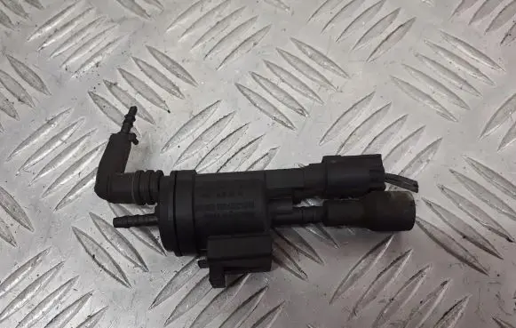 Chrysler PT Cruiser Valve vacuum 0025401497