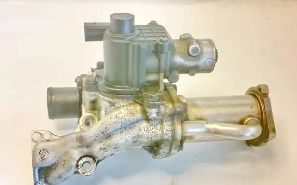 Renault Kangoo I EGR valve cooler 8200545260