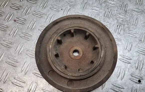 Renault Laguna II Crankshaft pulley C27581