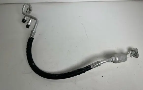 Ford Mustang VI Air conditioning (A/C) pipe/hose GR3B19972