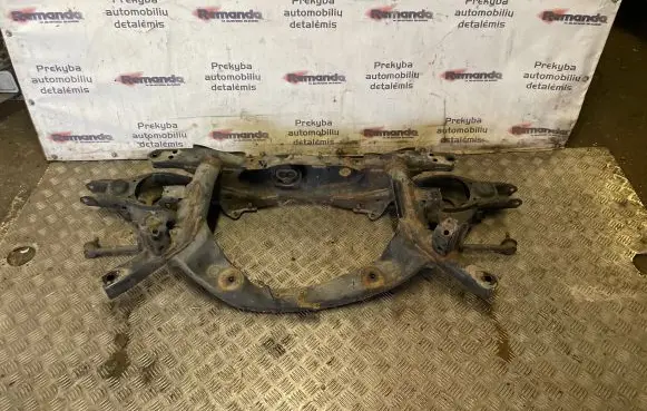 Toyota RAV 4 (XA40) Rear subframe 