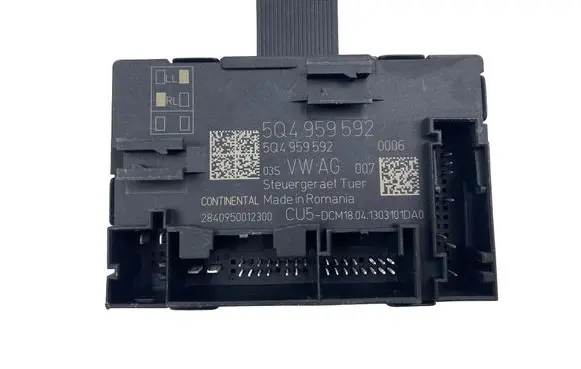 Volkswagen Golf VII Door control unit/module 5Q4959592