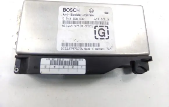 Nissan Primera Other relay 0265108037