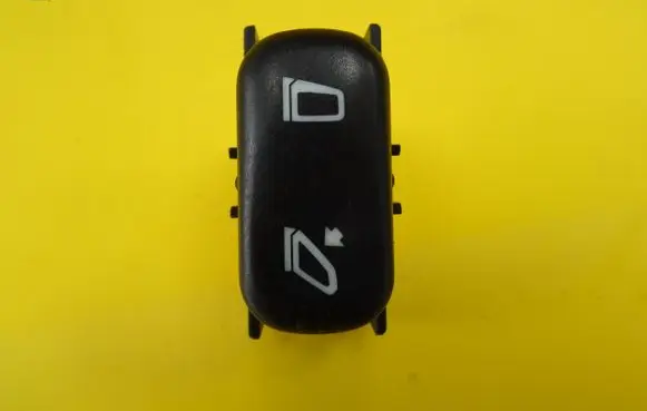 Mercedes-Benz ML W163 Wing mirror switch 03100670