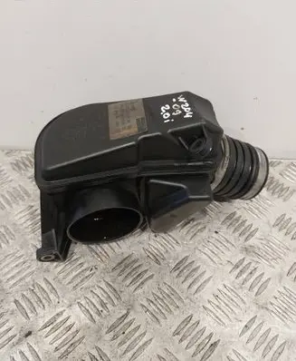 Mercedes-Benz C W204 Intake resonator A2710900804