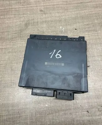 Mercedes-Benz S W220 Seat control module A2208203285 03W30 05W50