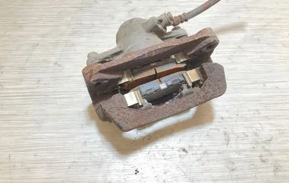 Subaru XV I Rear brake caliper