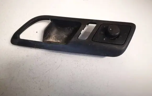 Volkswagen Polo IV 9N3 Wing mirror switch 6q1837247g