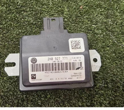 Volkswagen Amarok Gearbox control unit/module 2H0927771