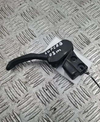 Skoda Superb B5 (3U) Engine bonnet (hood) release handle