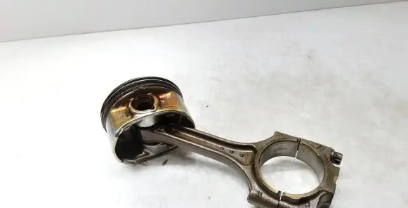 Volvo V70 Piston with connecting rod