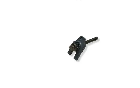 Nissan X-Trail T32 Fuel Injector clamp holder 