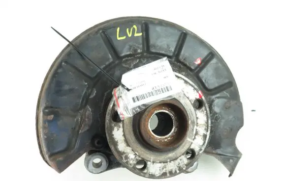 Volkswagen PASSAT B6 Front wheel hub spindle knuckle