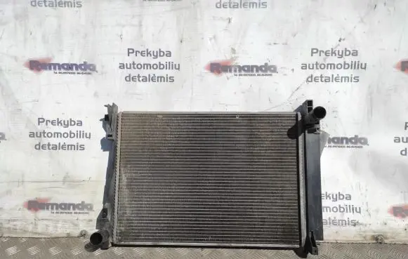 Chrysler Grand Voyager IV Coolant radiator
