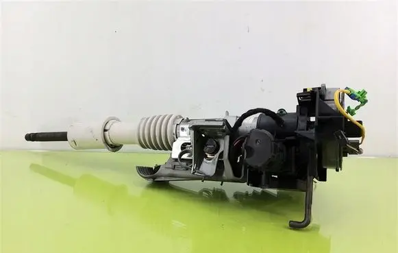 Opel Zafira A Steering rack 90559657