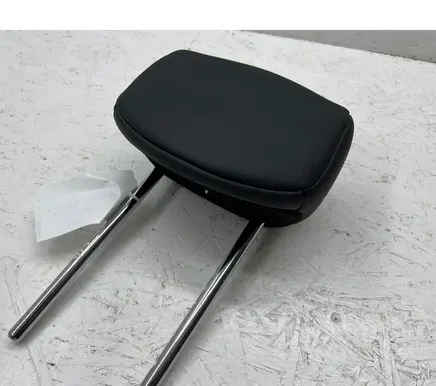 Nissan Leaf II (ZE1) Rear seat headrest 