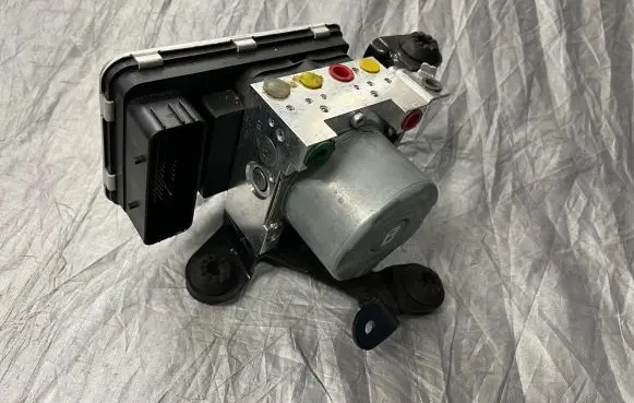 Volvo S60 ABS Pump P32214772 10022013034 MK100PLUS