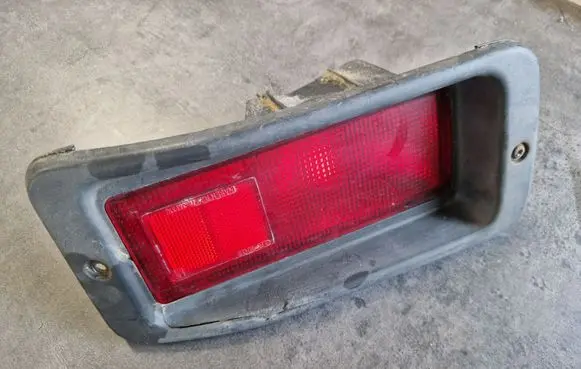 Mitsubishi Pajero Sport I Rear fog light 