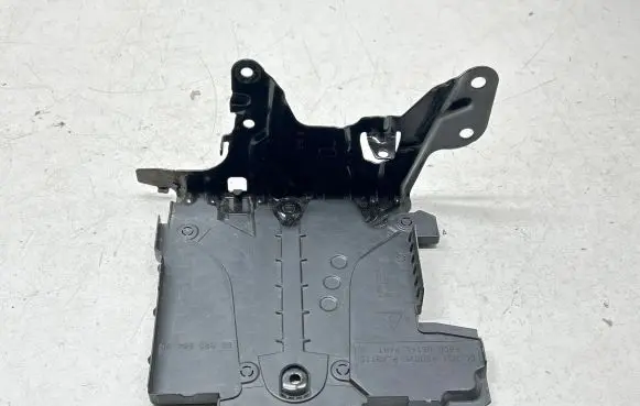Toyota Proace Fuse box cover 9802095480