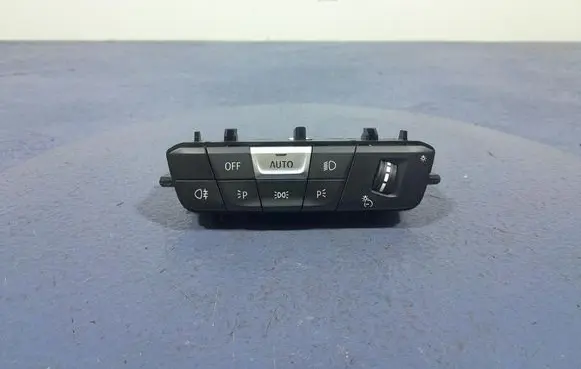 BMW M4 F82 F83 Light switch 9461145
