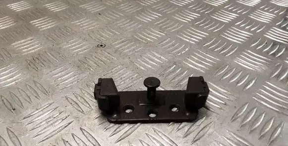 BMW 1 E81 E87 Loading door lock loop/hook striker 7078167