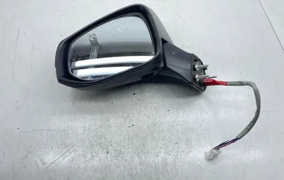 Toyota RAV 4 (XA50) Front door electric wing mirror