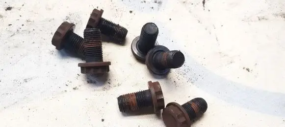 KIA Carens II Nuts/bolts 