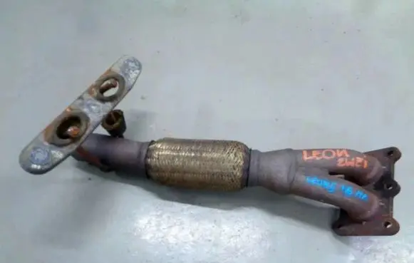 Seat Leon (1P) Exhaust manifold