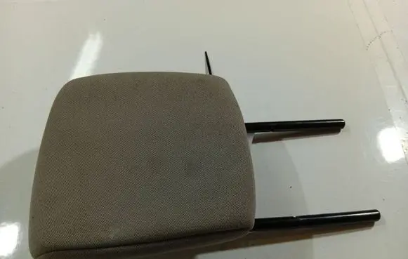 Renault Scenic II - Grand scenic II Front seat headrest 