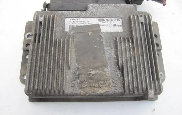 Renault Scenic I Engine control unit/module 7700875745 S115300121B 7700111772