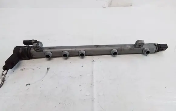 Mercedes-Benz B W245 Fuel main line pipe A6400702095 0711700118