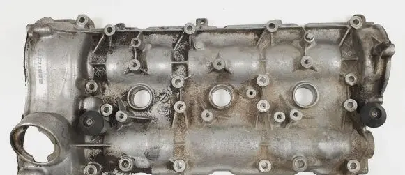Mercedes-Benz C W204 Rocker cam cover A2720161305