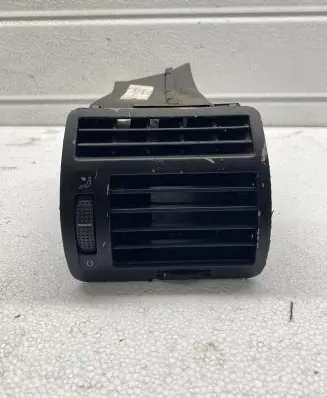 Volkswagen Sharan Rear air vent grill 7M3819704F