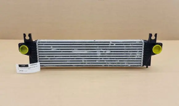 Suzuki Vitara (LY) Intercooler radiator