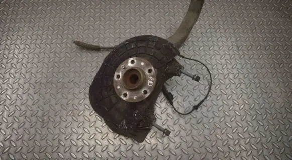 Maserati Ghibli Front wheel hub 670001806