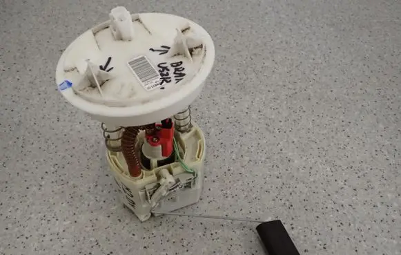 Mazda 2 In-tank fuel pump